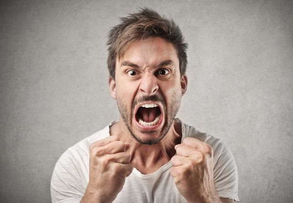 ۱. چرا انسانها عصبانی میشوند؟ نگاه علمی به ریشههای خشم